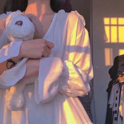 春风不语离人心